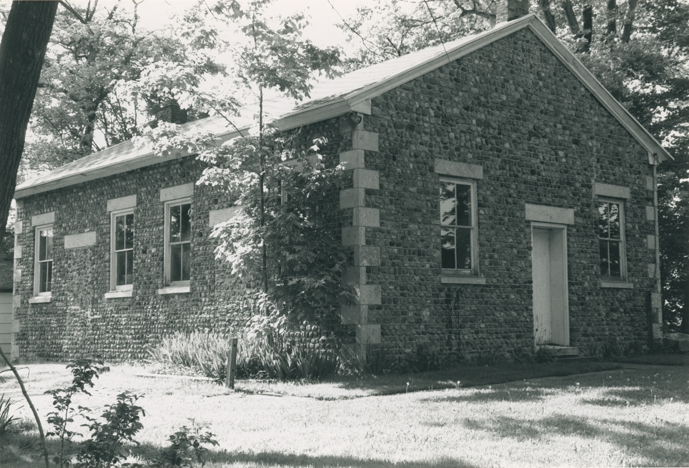 Elb-1 4355 Lockport Rd 1